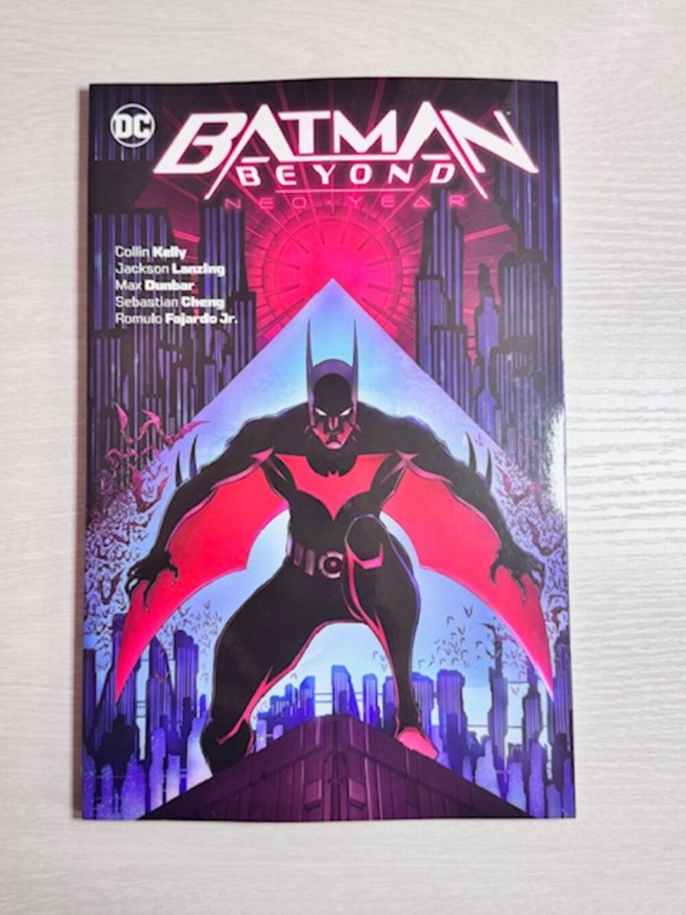 Batman Beyond: Neo-Year Graphic Novel by Kelly, Collin, Lanzing, Jackson TPB